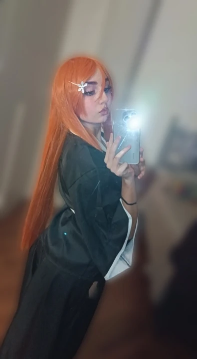 Foto de un comprador: Peluca naranja larga de Orihime para tu cosplay de Bleach