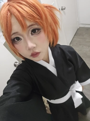 Foto de un comprador: Peluca naranja larga de Orihime para tu cosplay de Bleach