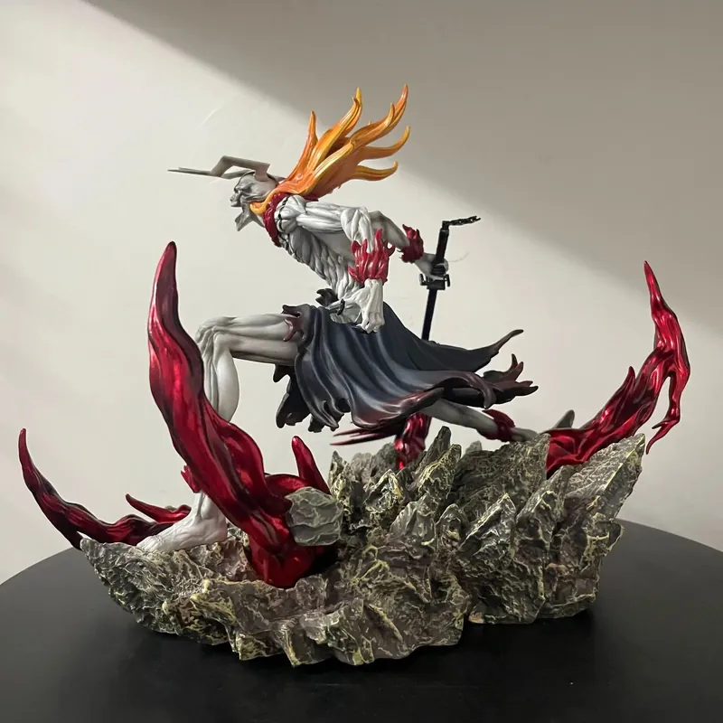 Figura de Ichigo Hollow de Bleach de 23 cm para exhibir – Dos versiones disponibles