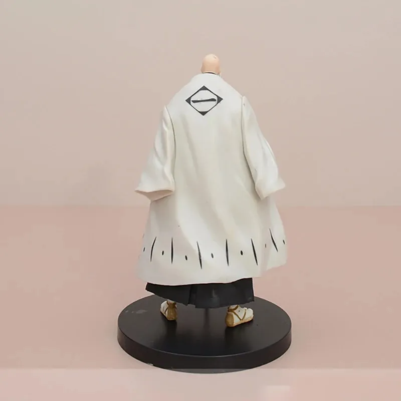 Figuras de Rukia, Byakuya y Yamamoto para tu colección – Revisa el modelo
