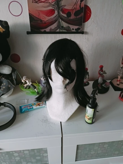 Foto de un comprador: Peluca corta y rizada de Rukia para tu cosplay de Bleach