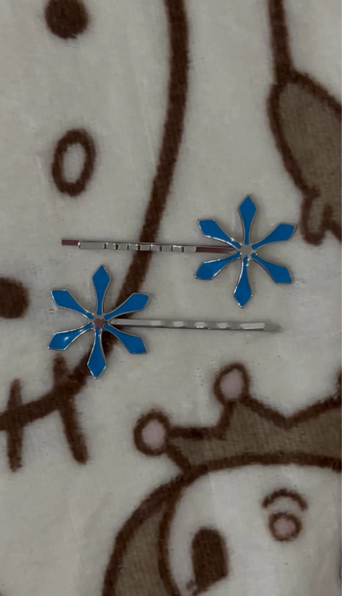 Foto de un comprador: Horquillas metálicas de Orihime para completar tu cosplay