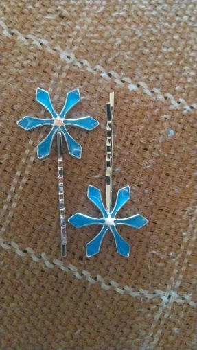 Foto de un comprador: Horquillas metálicas de Orihime para completar tu cosplay