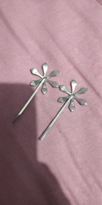 Foto de un comprador: Horquillas metálicas de Orihime para completar tu cosplay