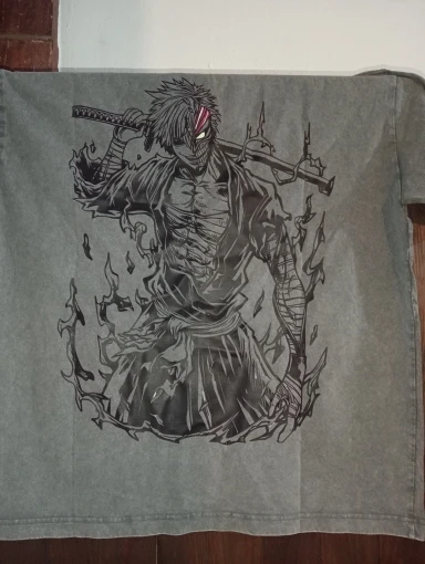 Foto de un comprador: Playera vintage lavada de Ichigo con estampado doble
