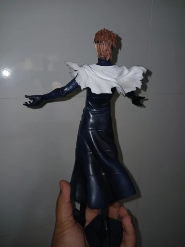 Foto de un comprador: Figura de Aizen con atuendo de la guerra sangrienta