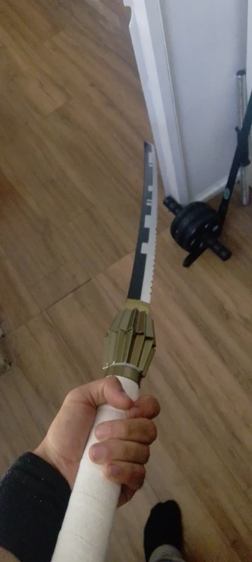 Foto de un comprador: Espada katana de madera de 110 cm para cosplay de Bleach
