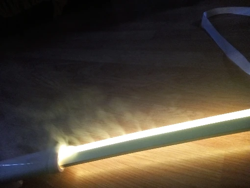 Foto de un comprador: Espada de cosplay de Rukia con luz y vapor decorativo