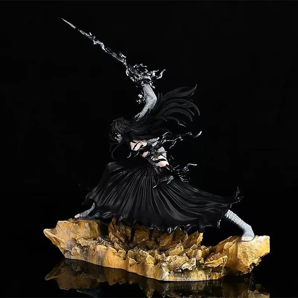 Figura de Ichigo Kurosaki de 24 cm articulada, Getsuga Tenshō final – vue 4