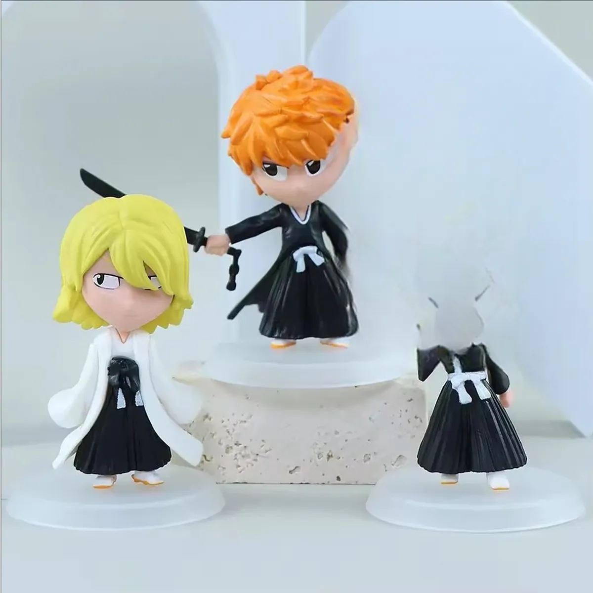 Juego de figuras de acción de Bleach de 6 mini figuras con base – vue 3
